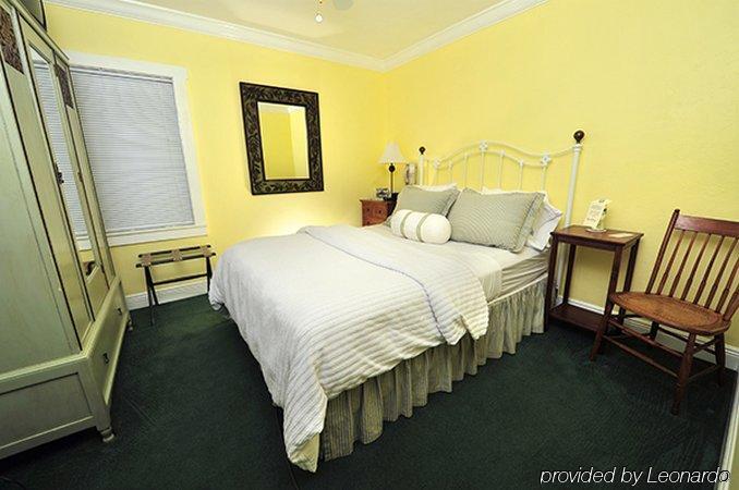 Mango Inn Bed And Breakfast Lake Worth Beach Oda fotoğraf