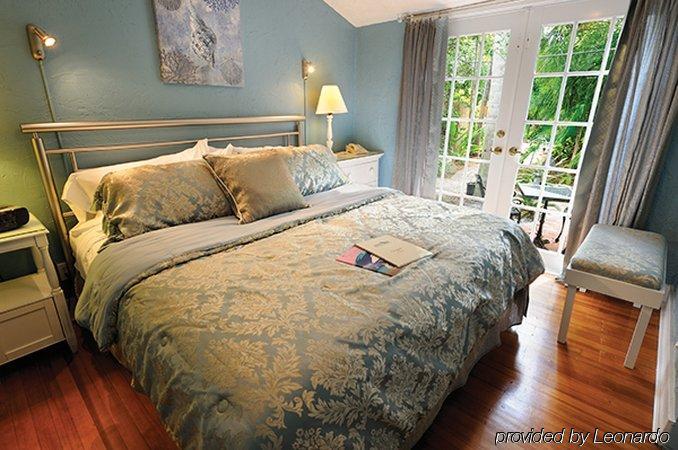 Mango Inn Bed And Breakfast Lake Worth Beach Oda fotoğraf